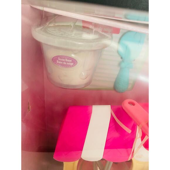 Num Noms Snackable Snow Cone Deluxe Set - Picture 6 of 9